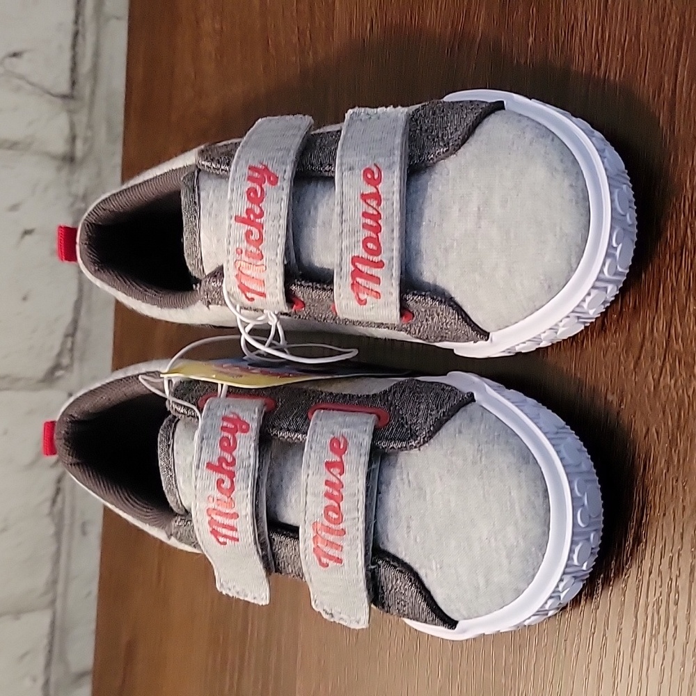 Mickey Mouse shoes size 11 toddler